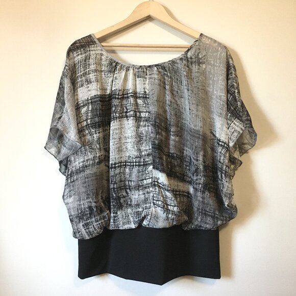 Ispiri Abstract Print 2 in 1 Flutter Sleeve & Tank Top - Picture 2 of 16